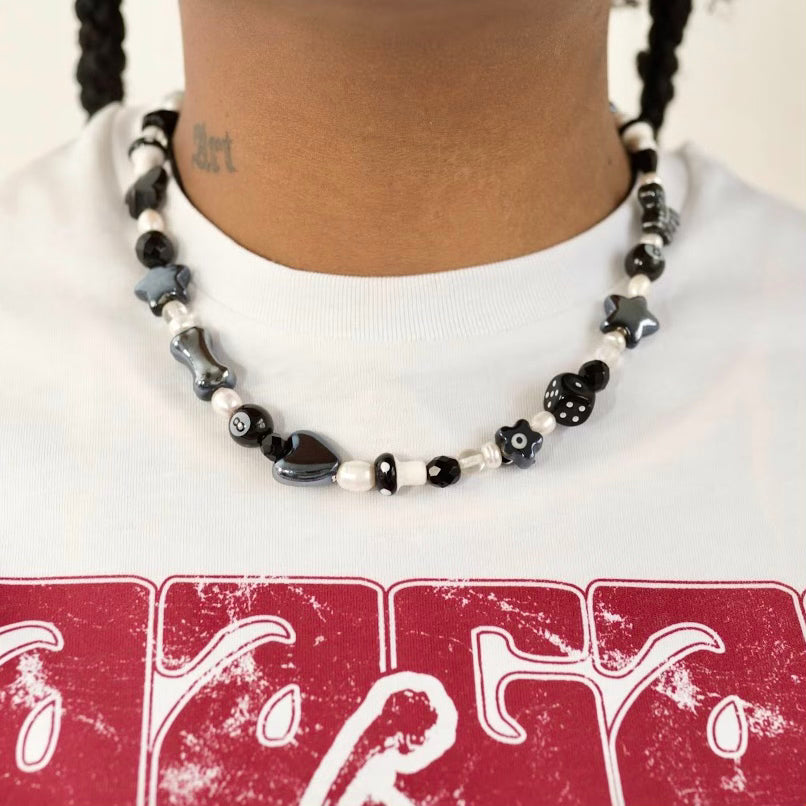 Sombre Necklace